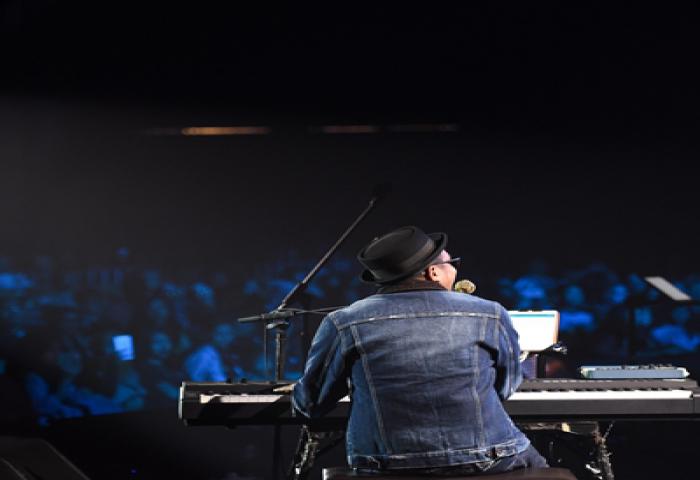 Glenn Fredly Sukses Gelar #TNDMT Glenn untuk SLANK